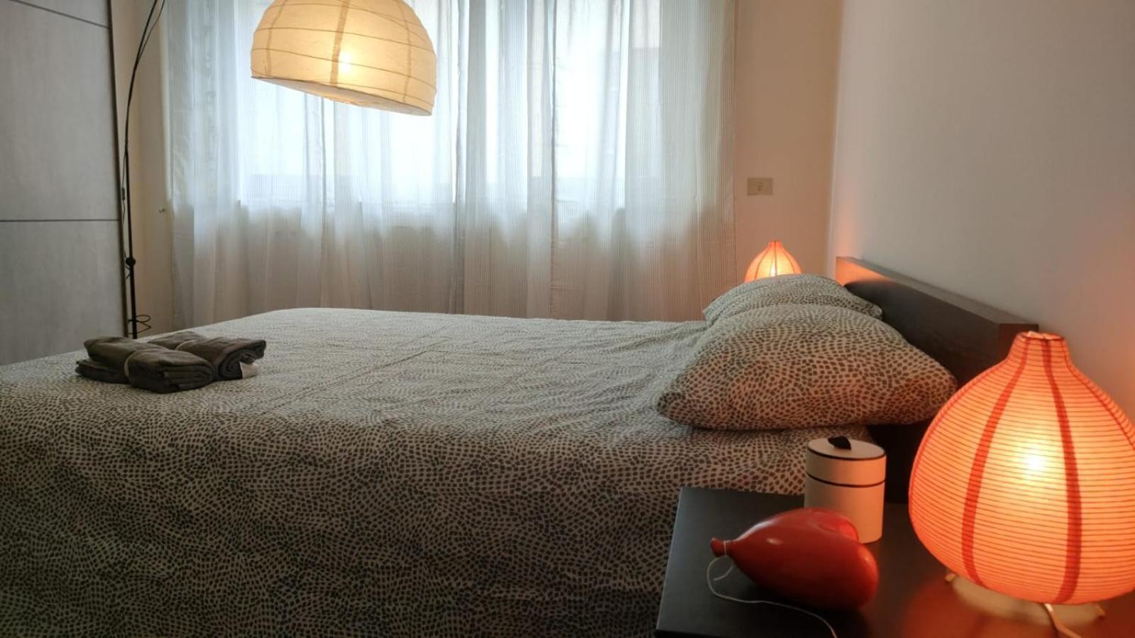 Very Big Apartment At 3 Minutes On Foot From Duomo Cathedral มิลาน ภายนอก รูปภาพ